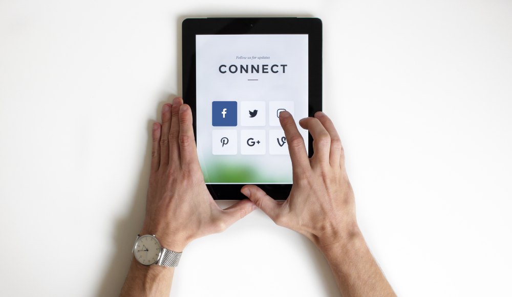 Facebook Prioritizes People Over Pages
